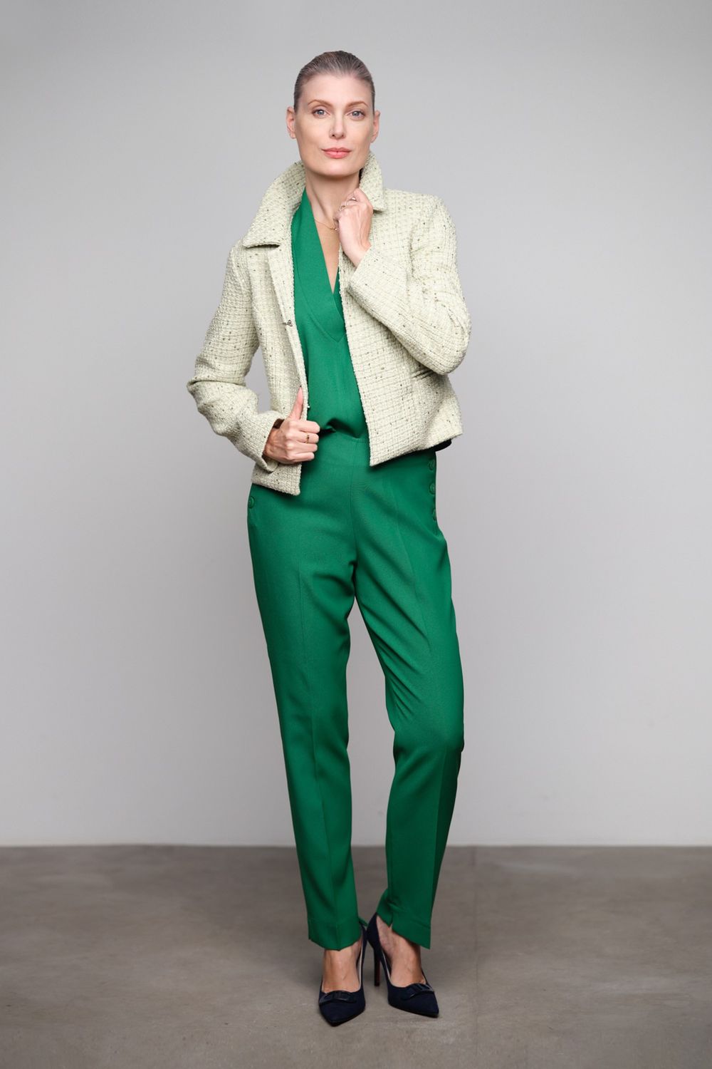 Calça Reta de Crepe Patou Verde Ingrid