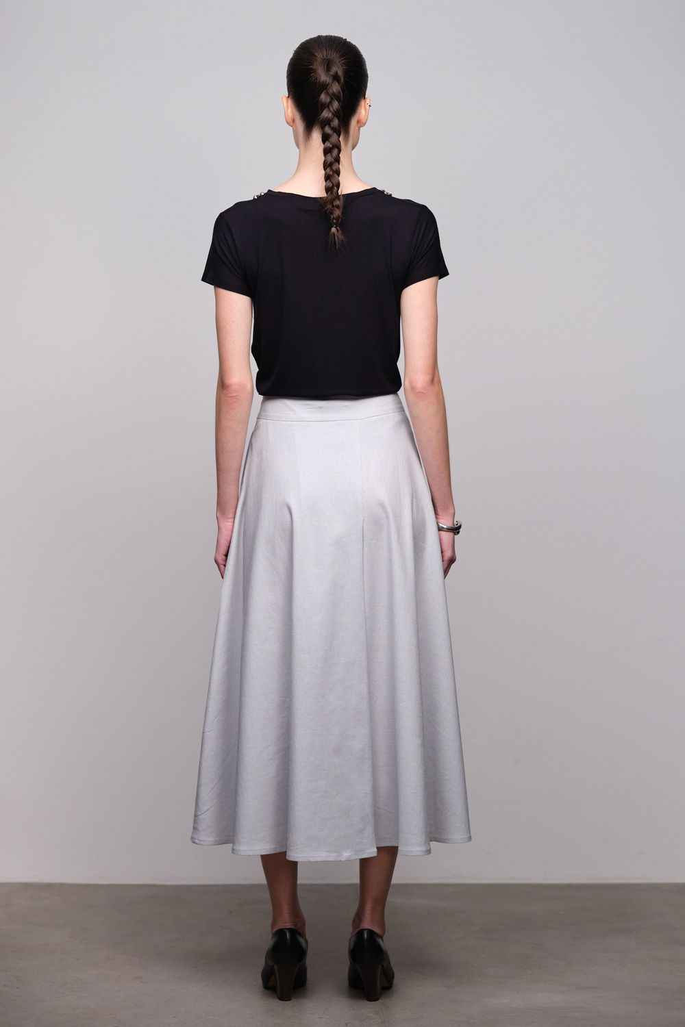 T-shirt Perola Decote Paula Preto