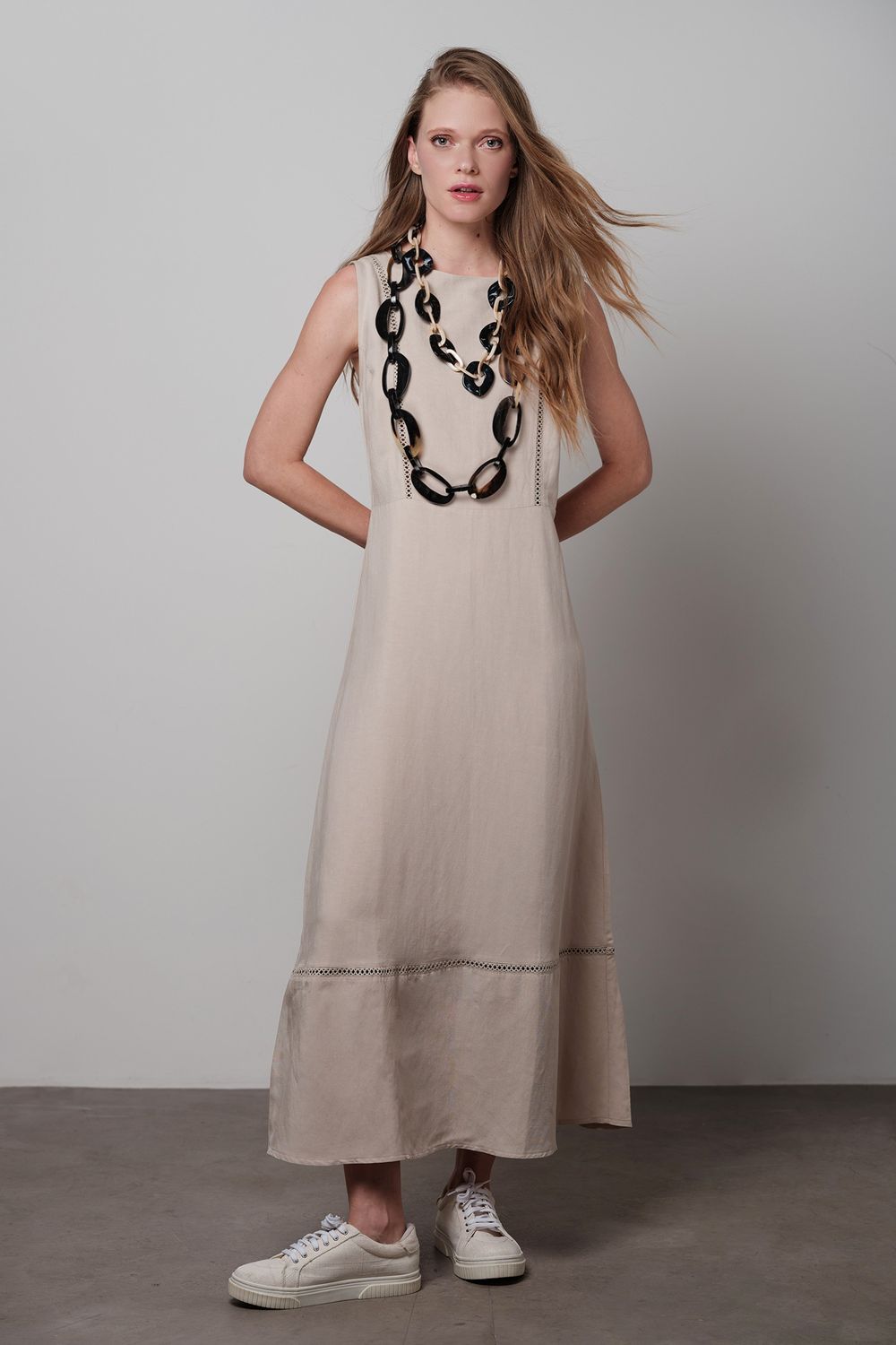 Vestido Bege Ilka