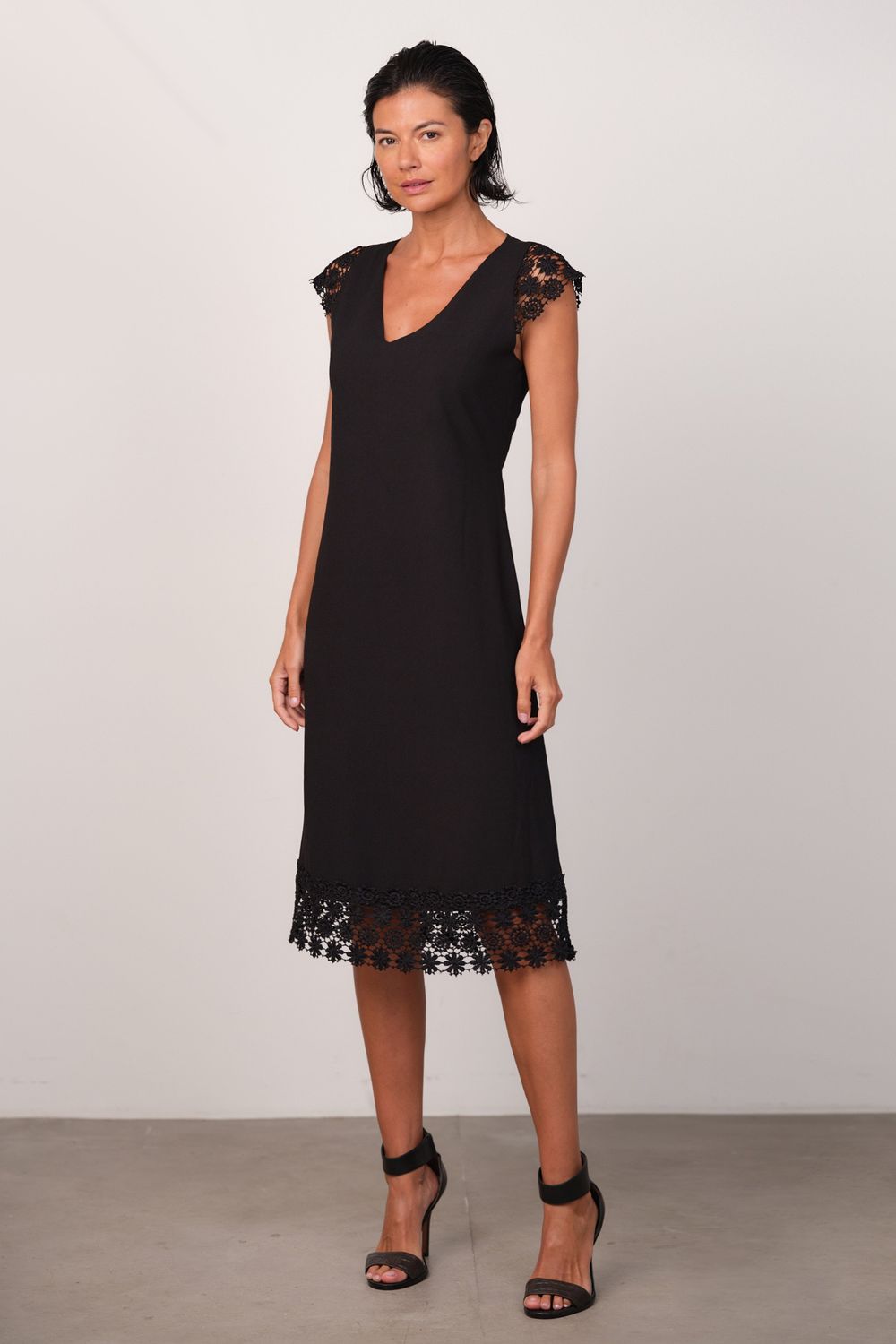 Vestido Midi Preto Beatriz