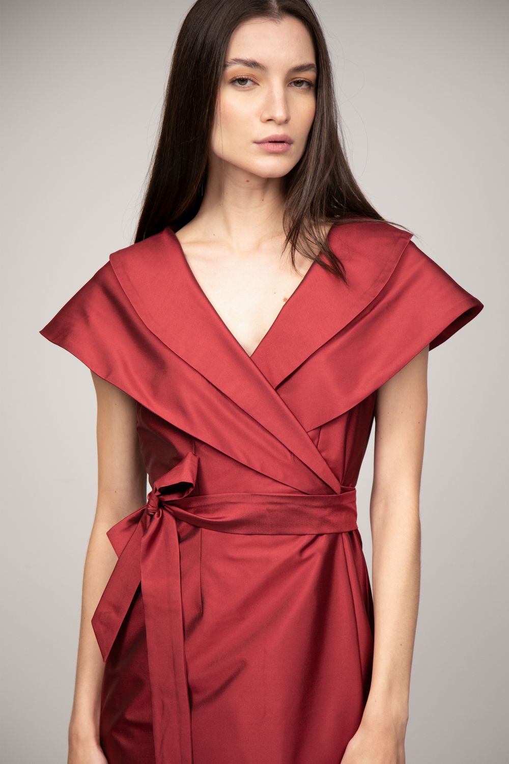Vestido Tafetá Marsala Manuela