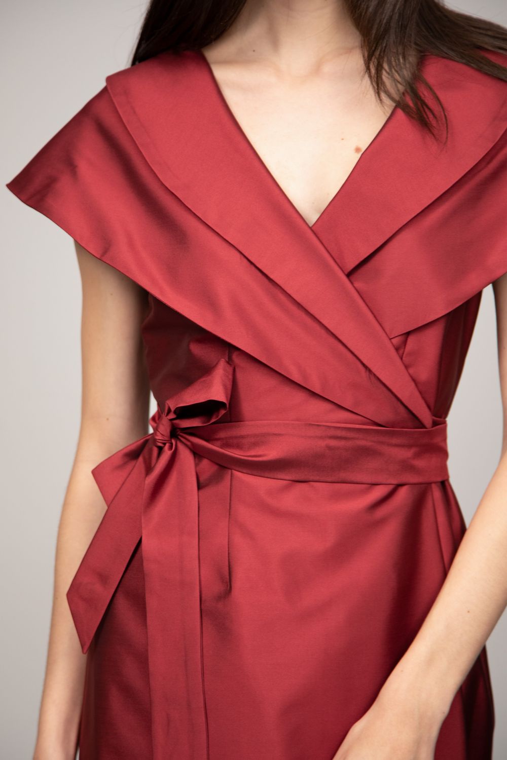Vestido Tafetá Marsala Manuela
