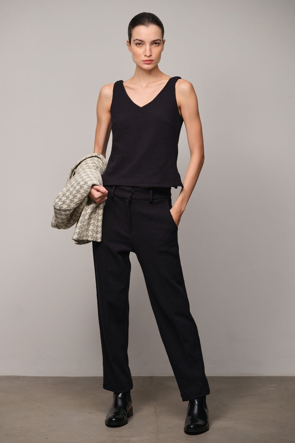 Top Malha Boucle Preto Vivian
