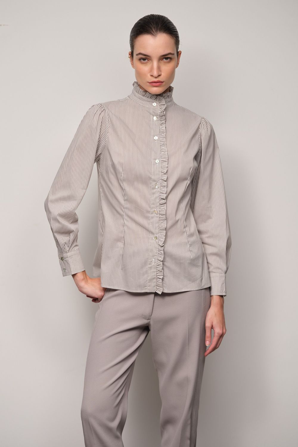 Camisa Listrada Cinza Joana