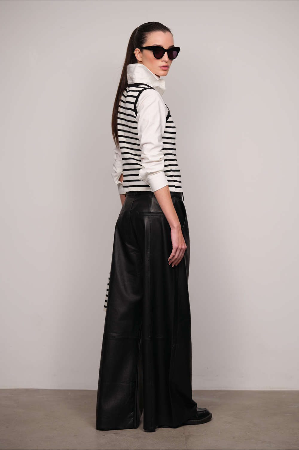 Calça Pantalona Pelica Preto Roberta