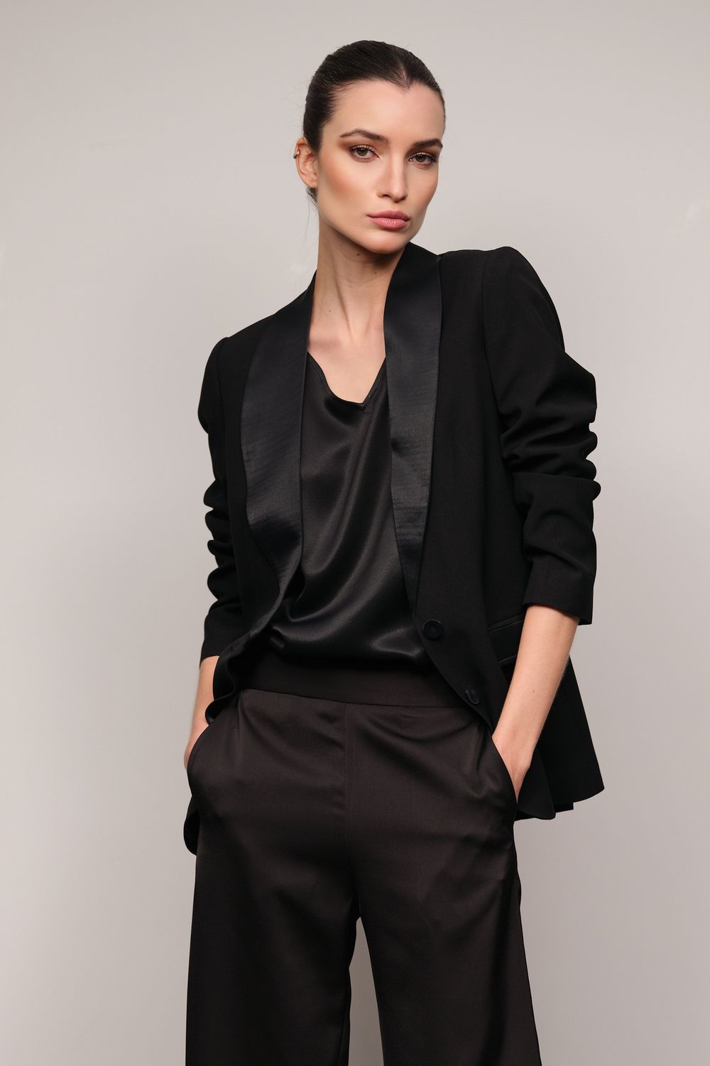 Blazer Crepe Patou Preto Fabiana