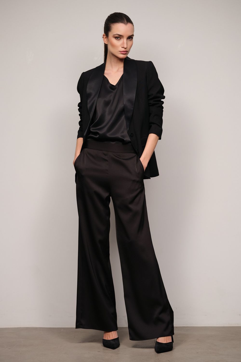 Blazer Crepe Patou Preto Fabiana