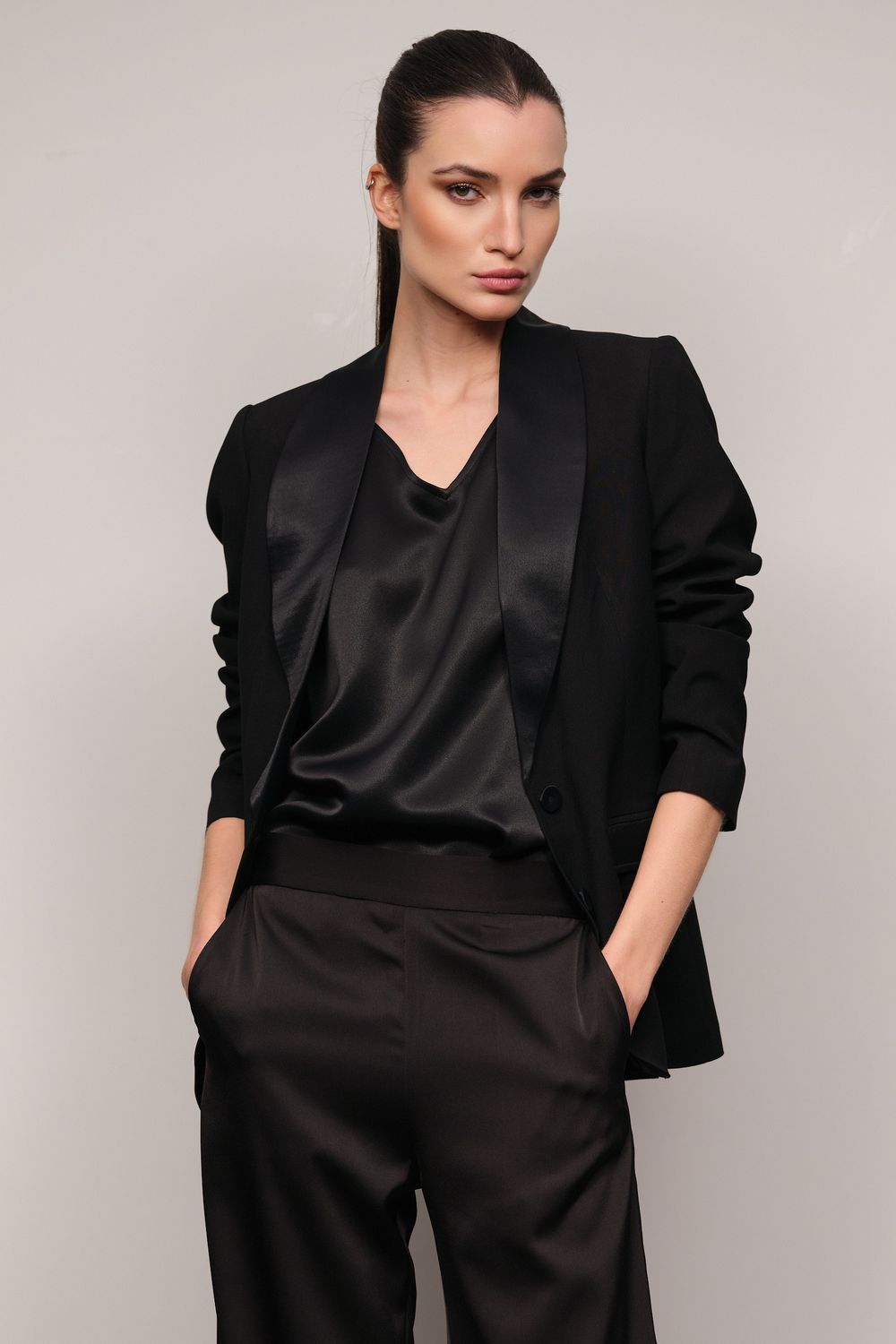 Blazer Crepe Patou Preto Fabiana