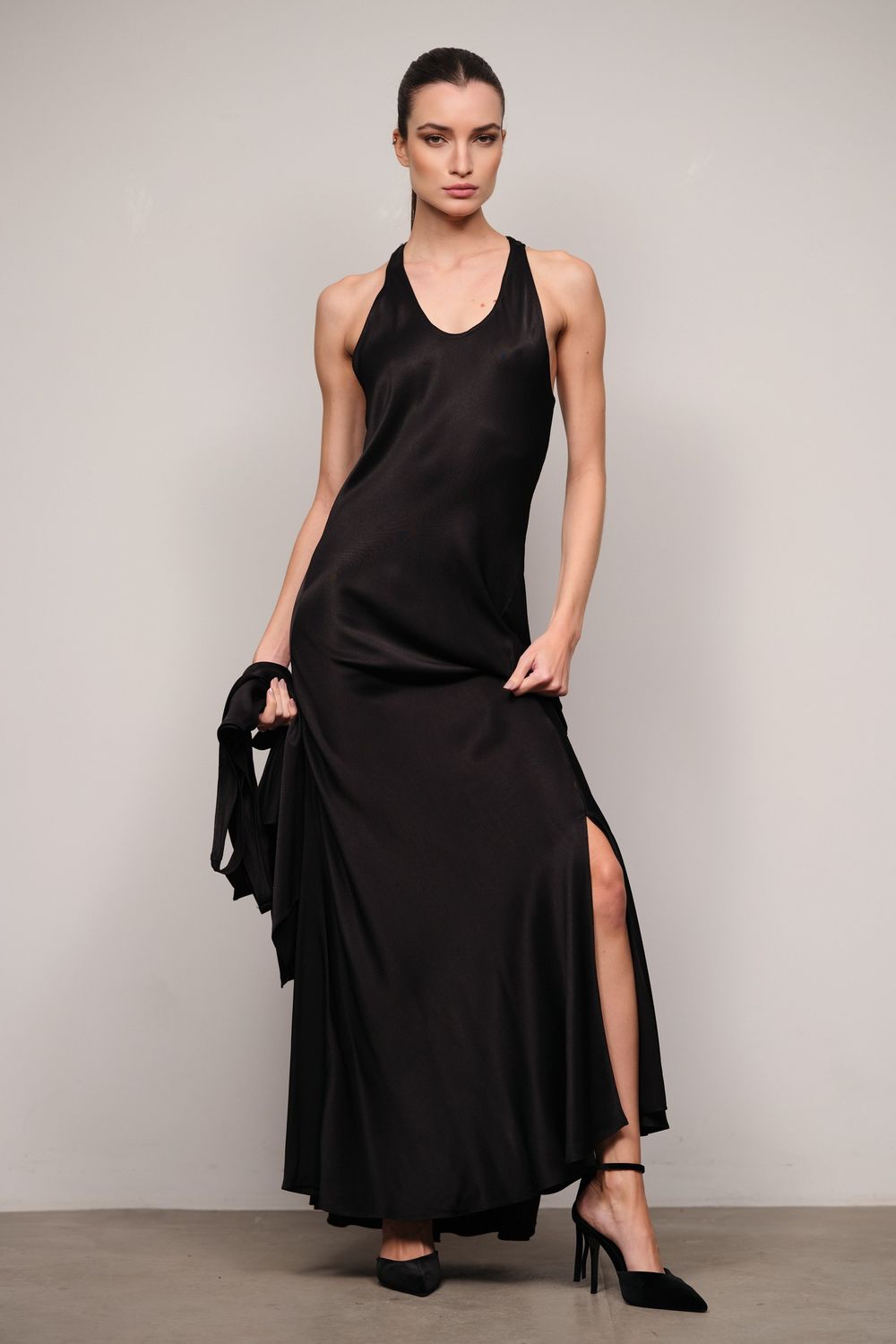 Vestido Crepe  Acetinado Preto Helena