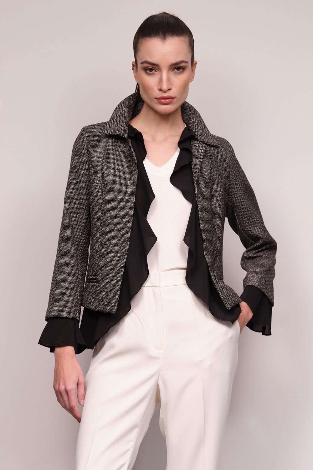 Blazer Tweed Babados Cinza Izabel 