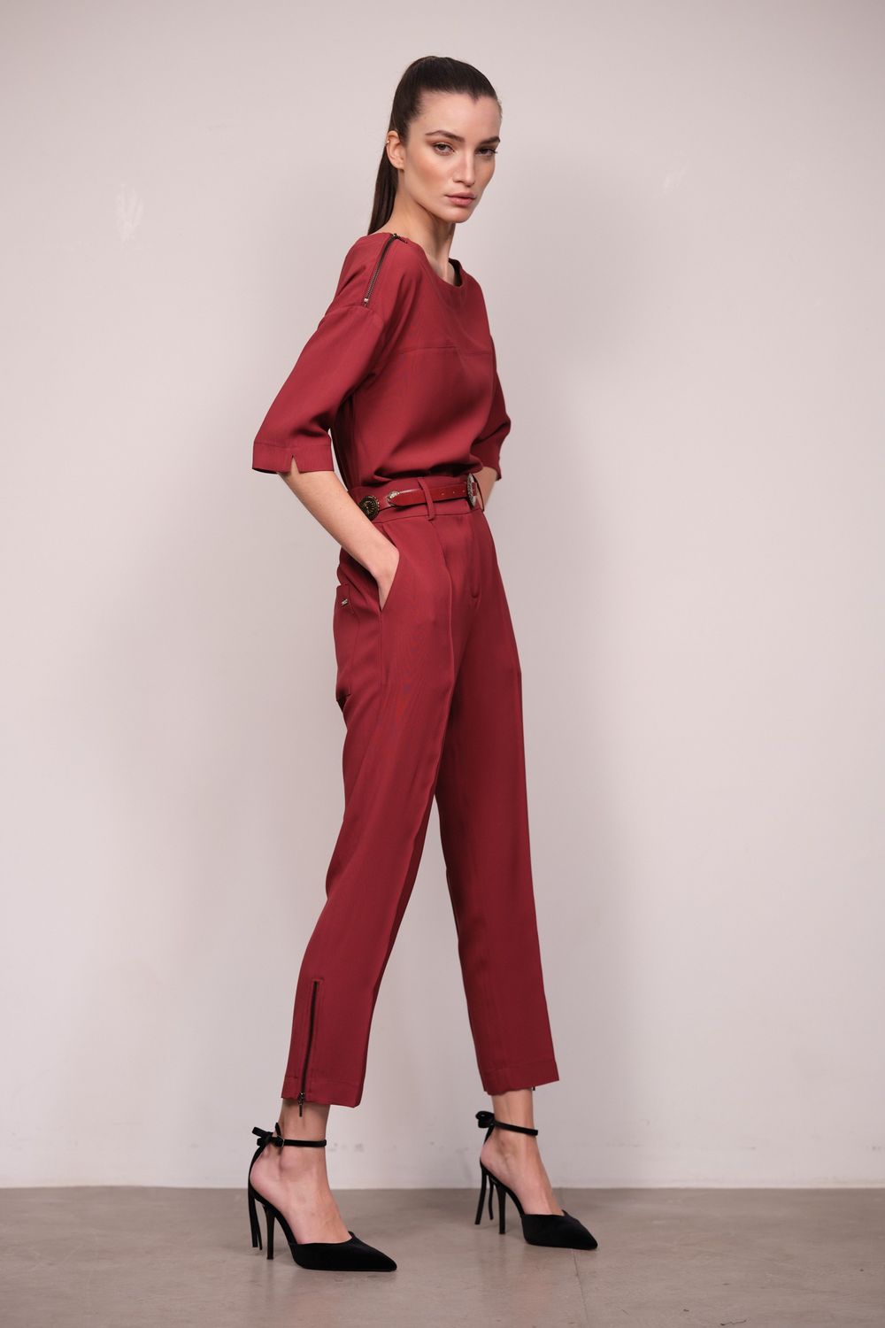 Calça Reta Crepe Patou Vinho Fabiana