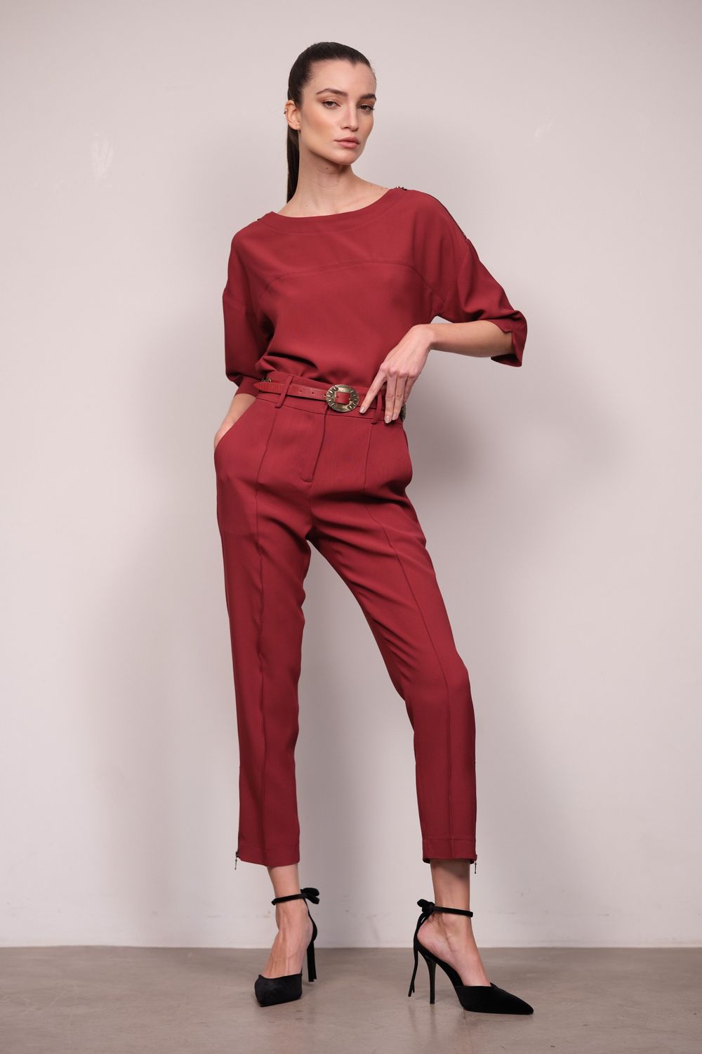 Calça Reta Crepe Patou Vinho Fabiana