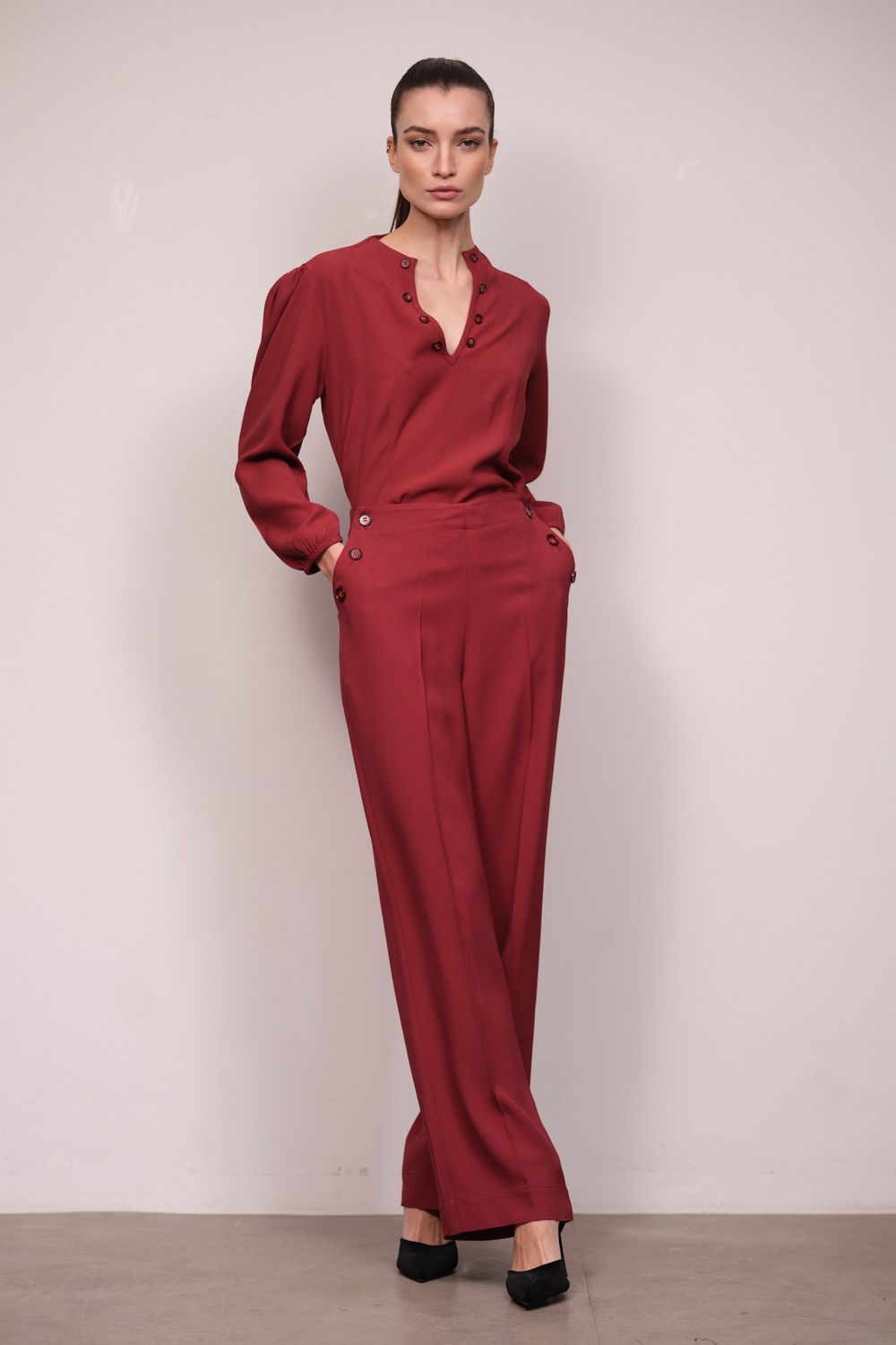 Calça Pantalona Crepe Patou Vinho Julieta