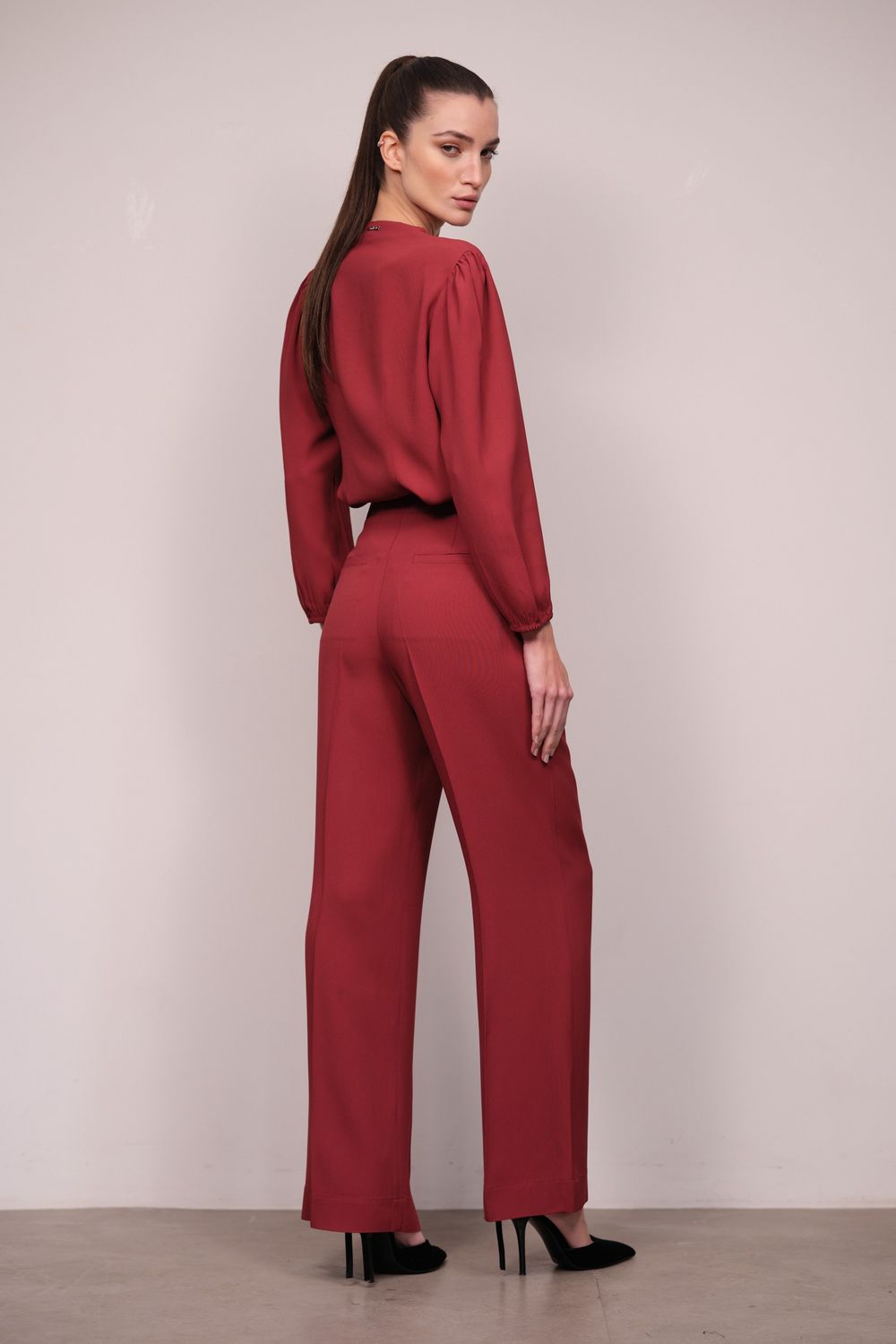 Calça Pantalona Crepe Patou Vinho Julieta