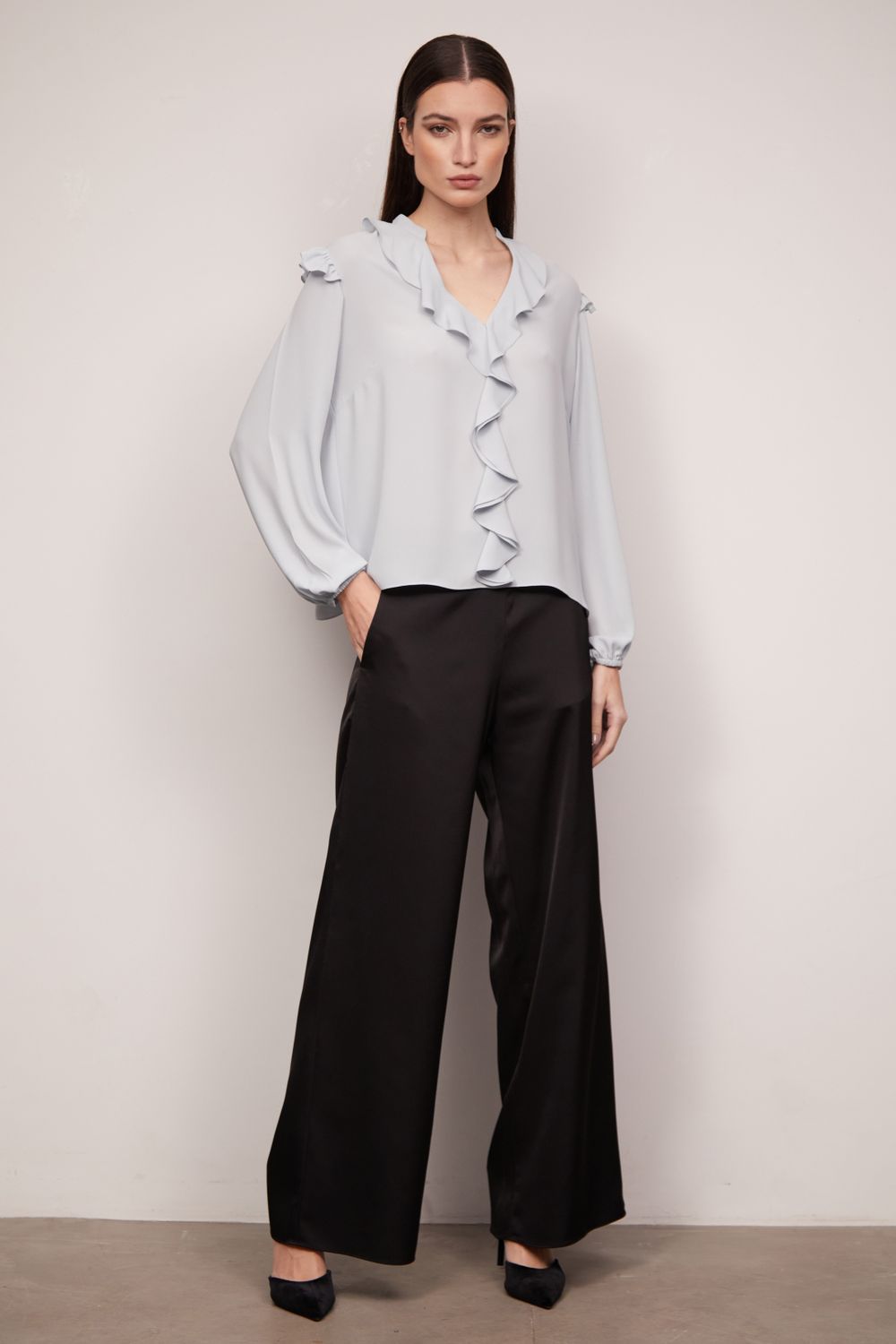 Blusa em Crepe Georgete Azul Angelica