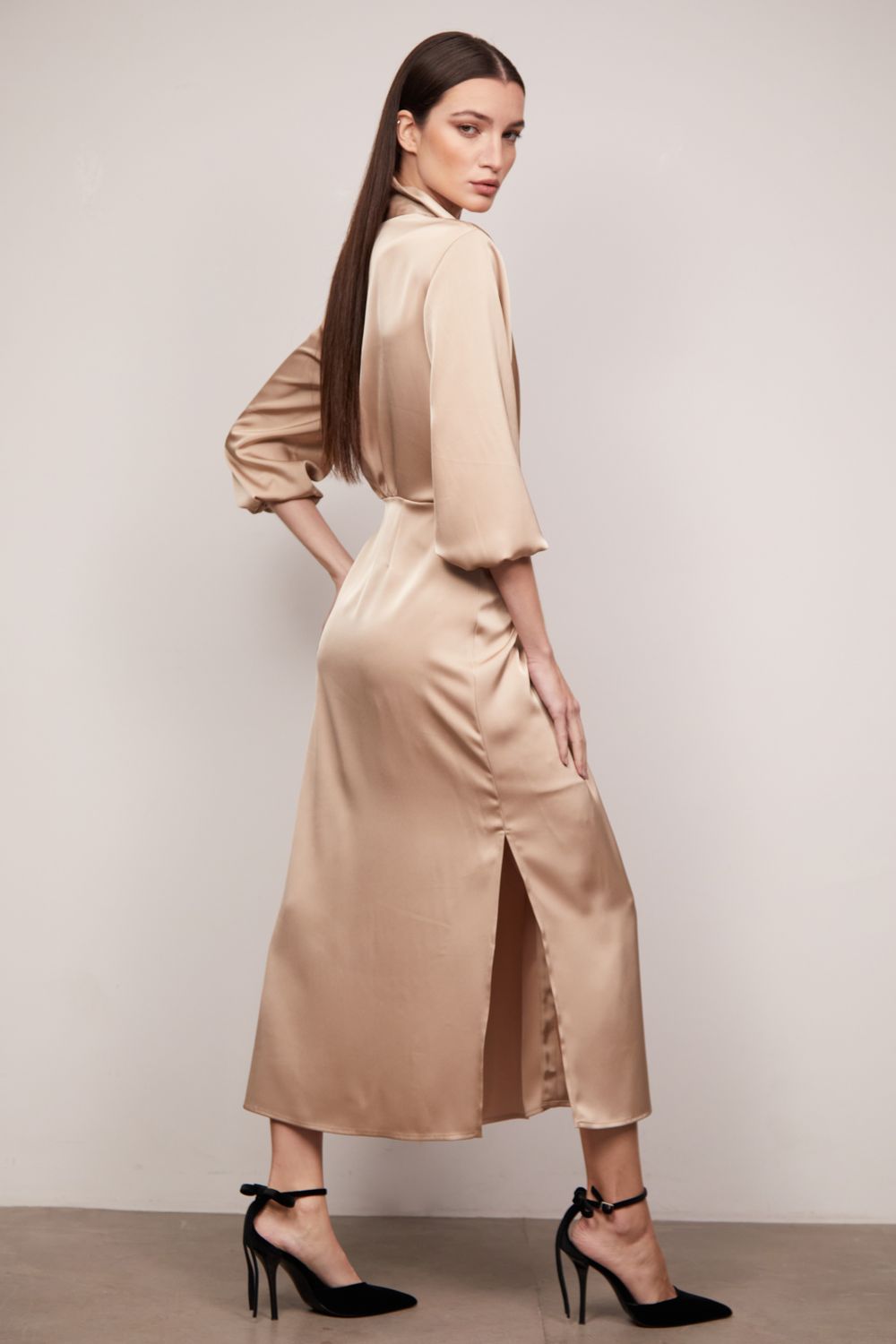 Vestido Midi em Crepe de Cetim Olivia