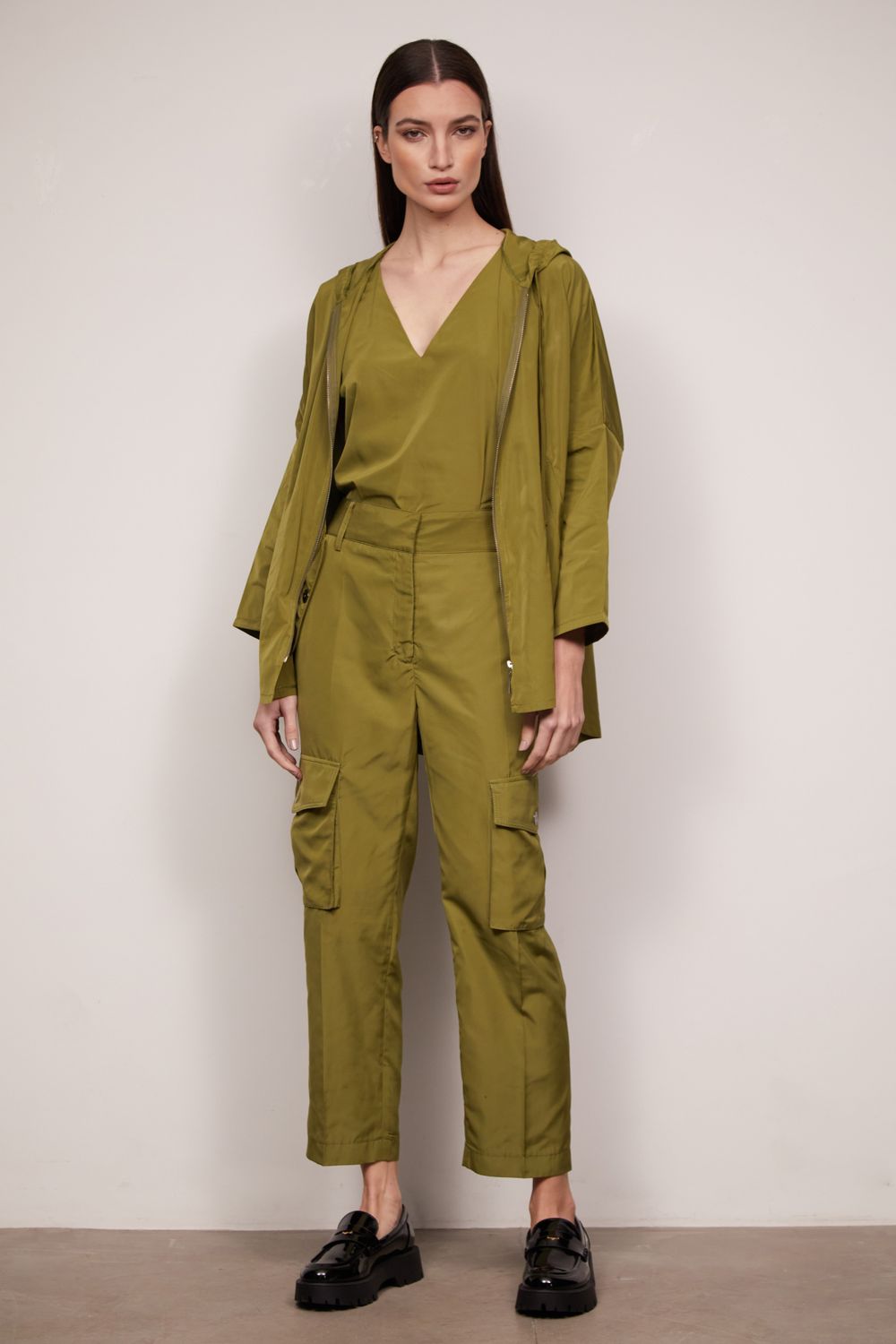 Regata em Tecido Tecnológico Memory Verde Fabiana