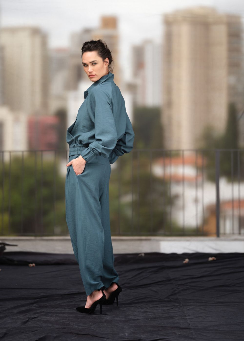 Calça Reta Gabardine Aisha