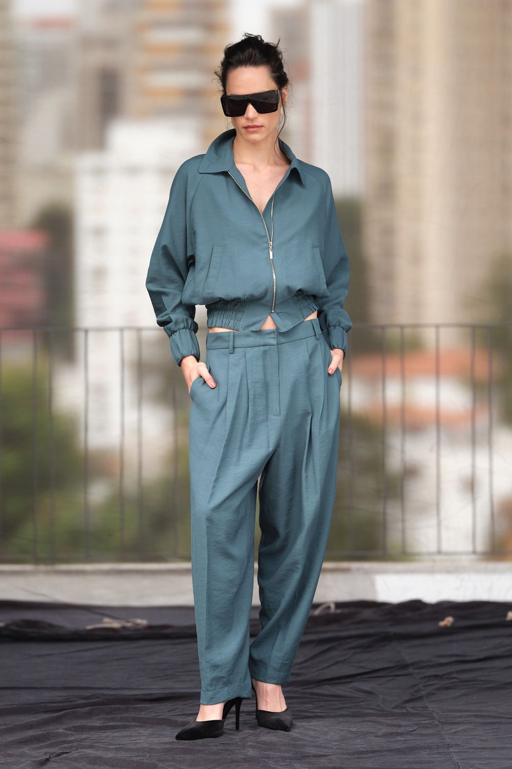 Calça Reta Gabardine Aisha