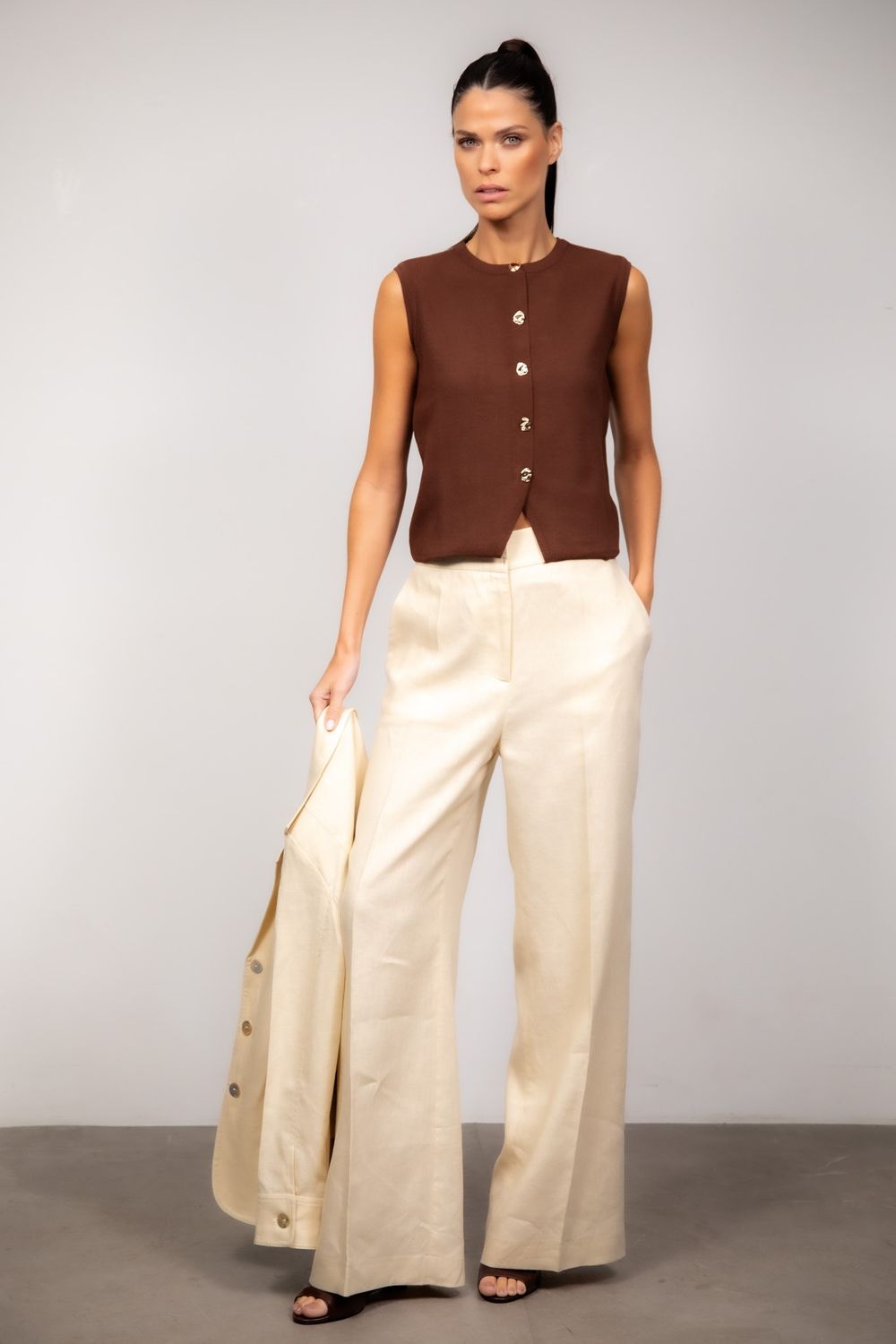 Regata em Tricot Marrom Sheila