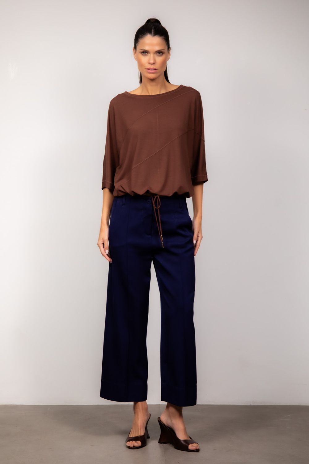Blusa em Viscose Marrom  Ivete