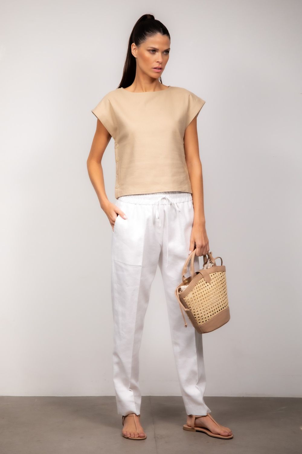 Bolsa Em Couro Com Palha Nude Maira