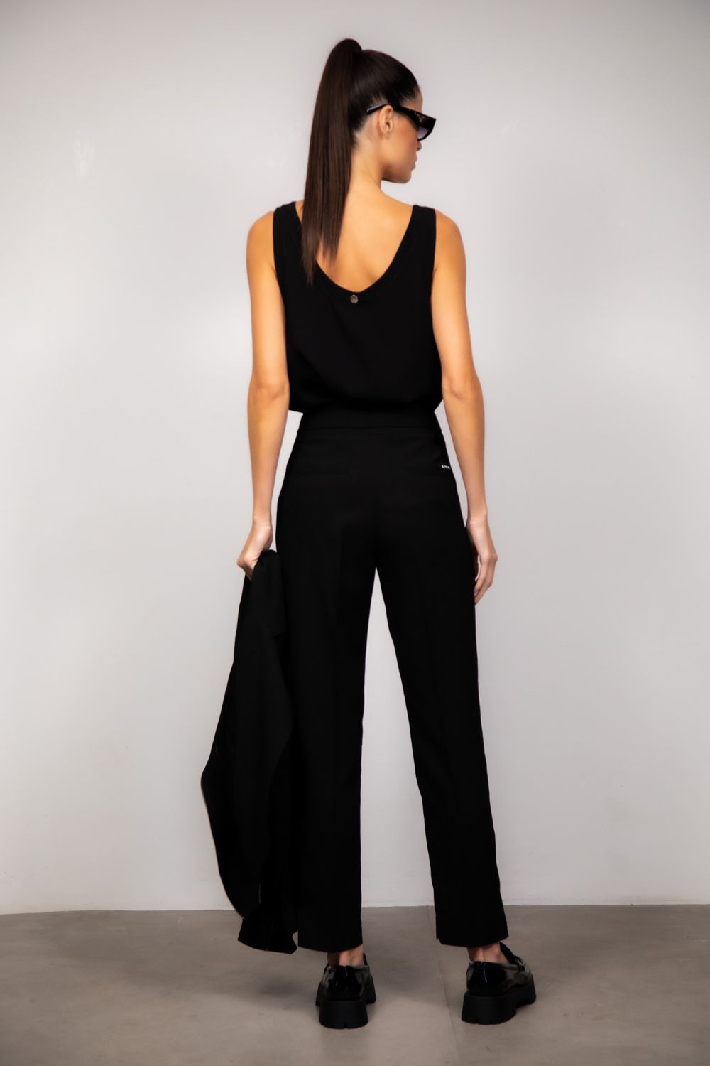 Calça Reta Crepe Preto Duda