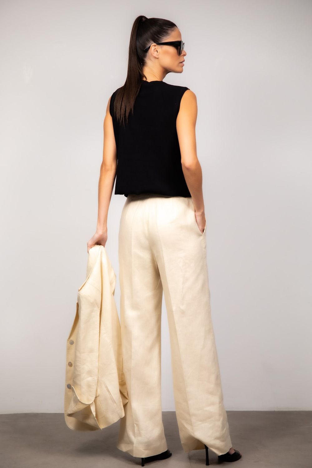 Calça Pantalona Linho Bege Bruna