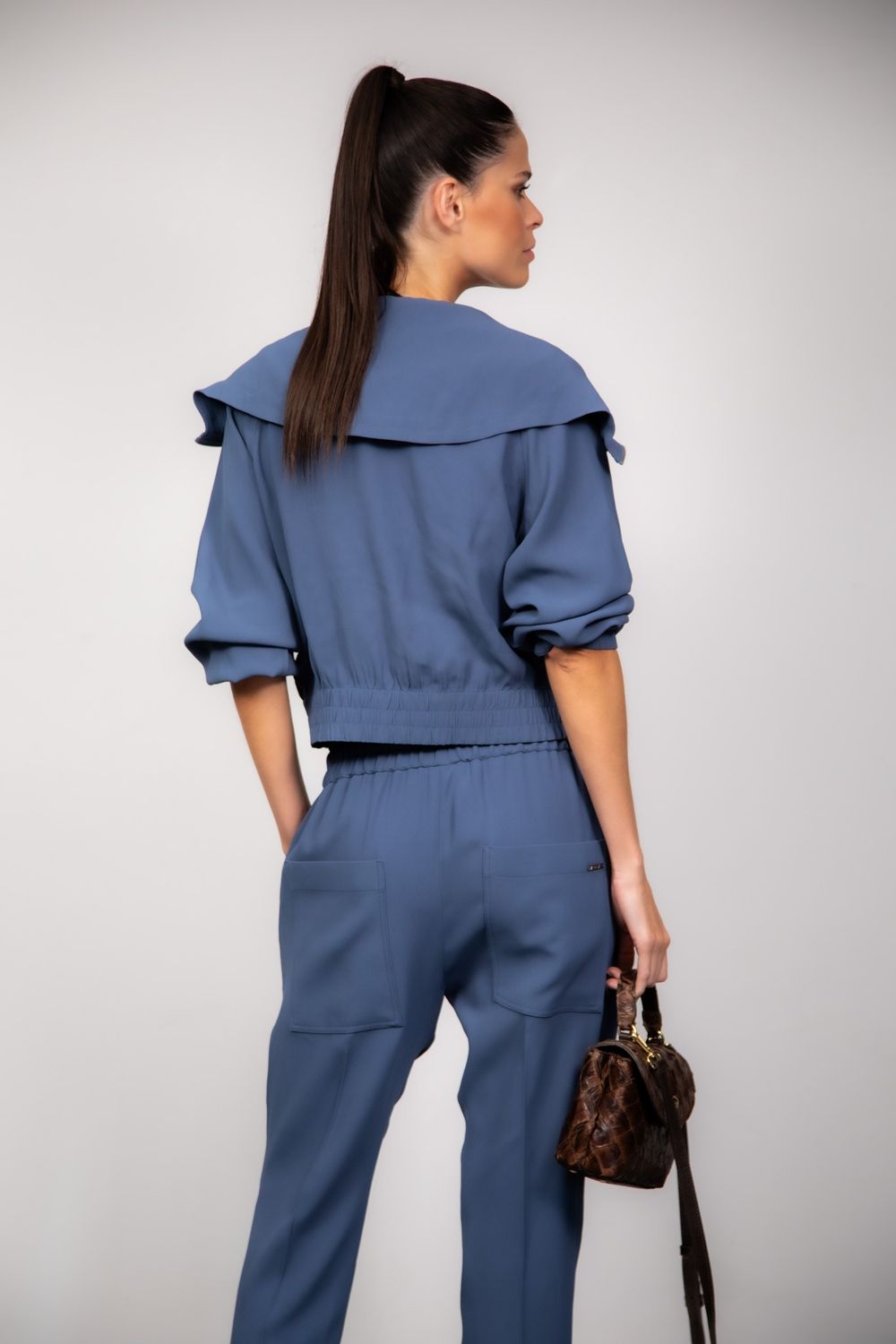 Jaqueta Bomber Crepe Azul Renata