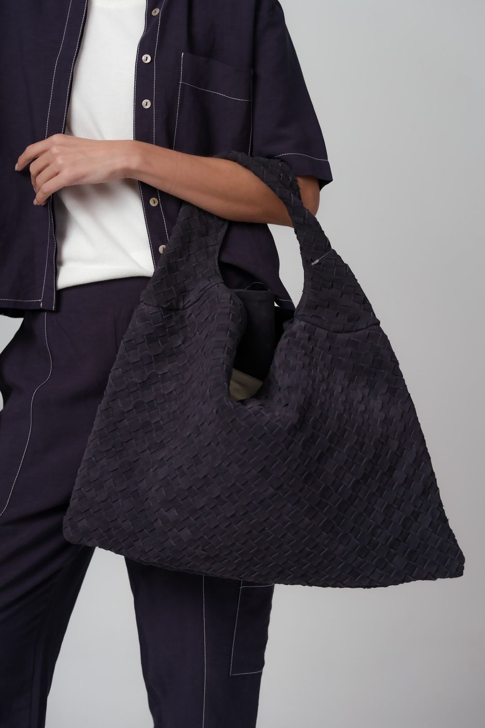 Bolsa em Couro Tresse Marinho Vanessa