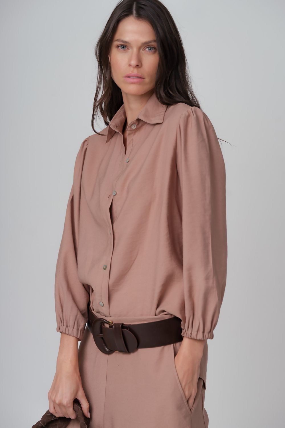 Camisa Viscolinho Camel Juliana