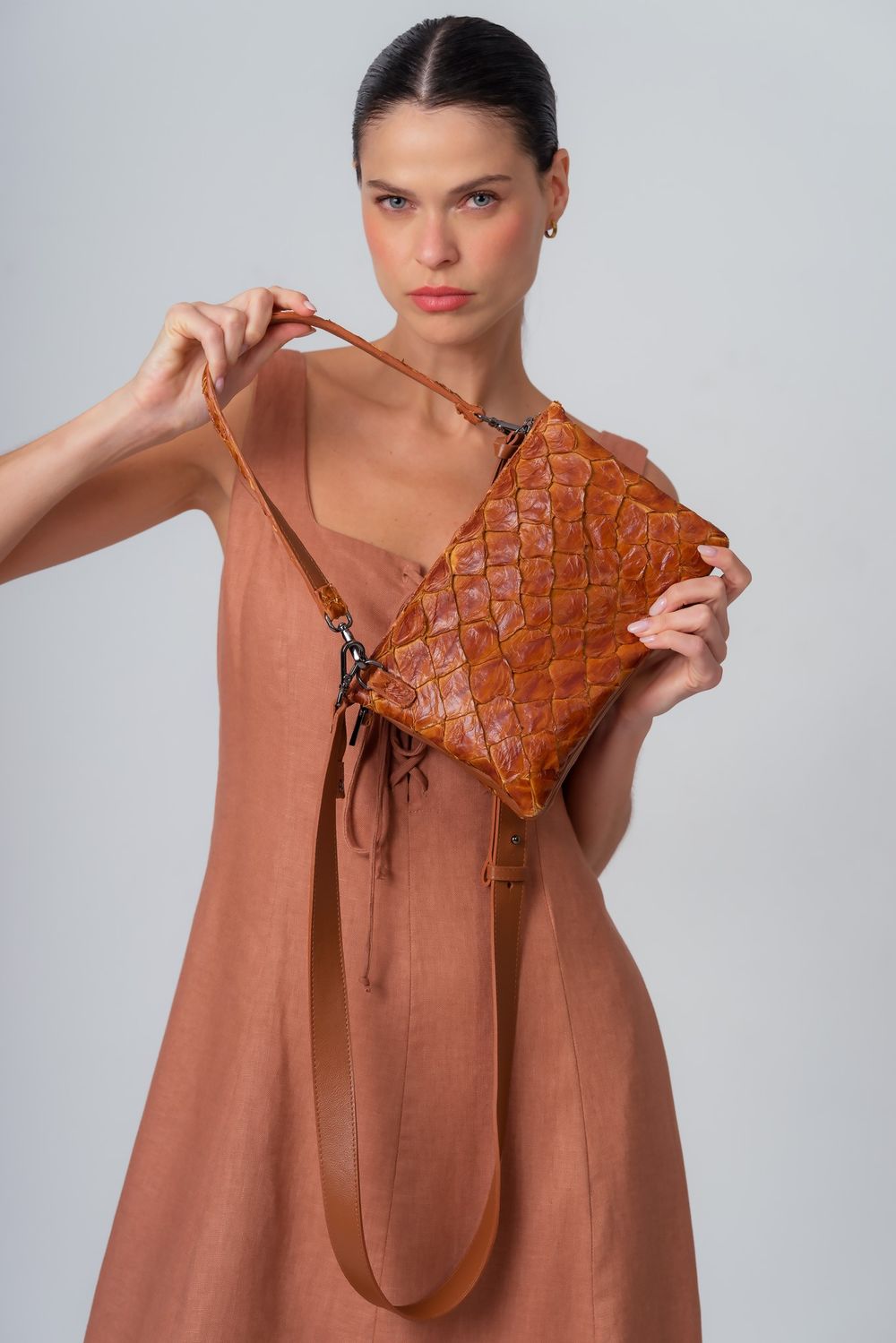 Bolsa Pirarucu Camel Valentina