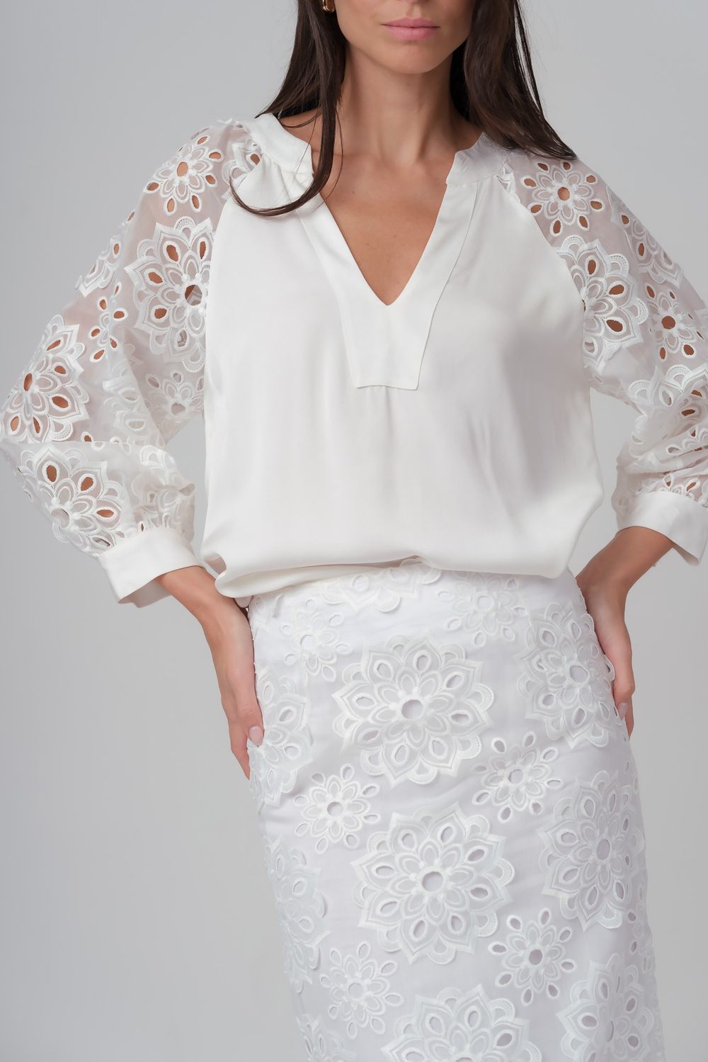 Saia Bordado Branco Olivia