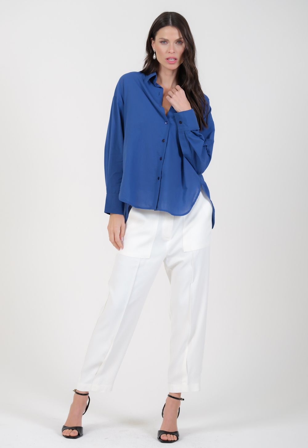Camisa em Tricoline Azul Sandra