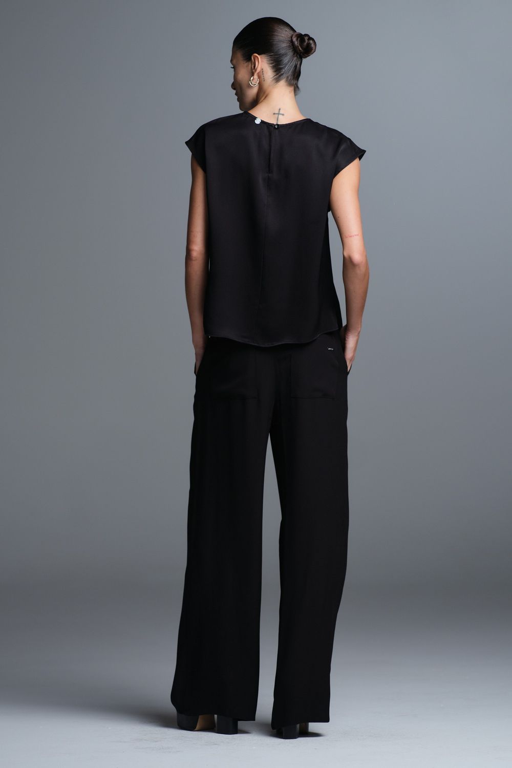 Calça Crepe Preto Antonella CB