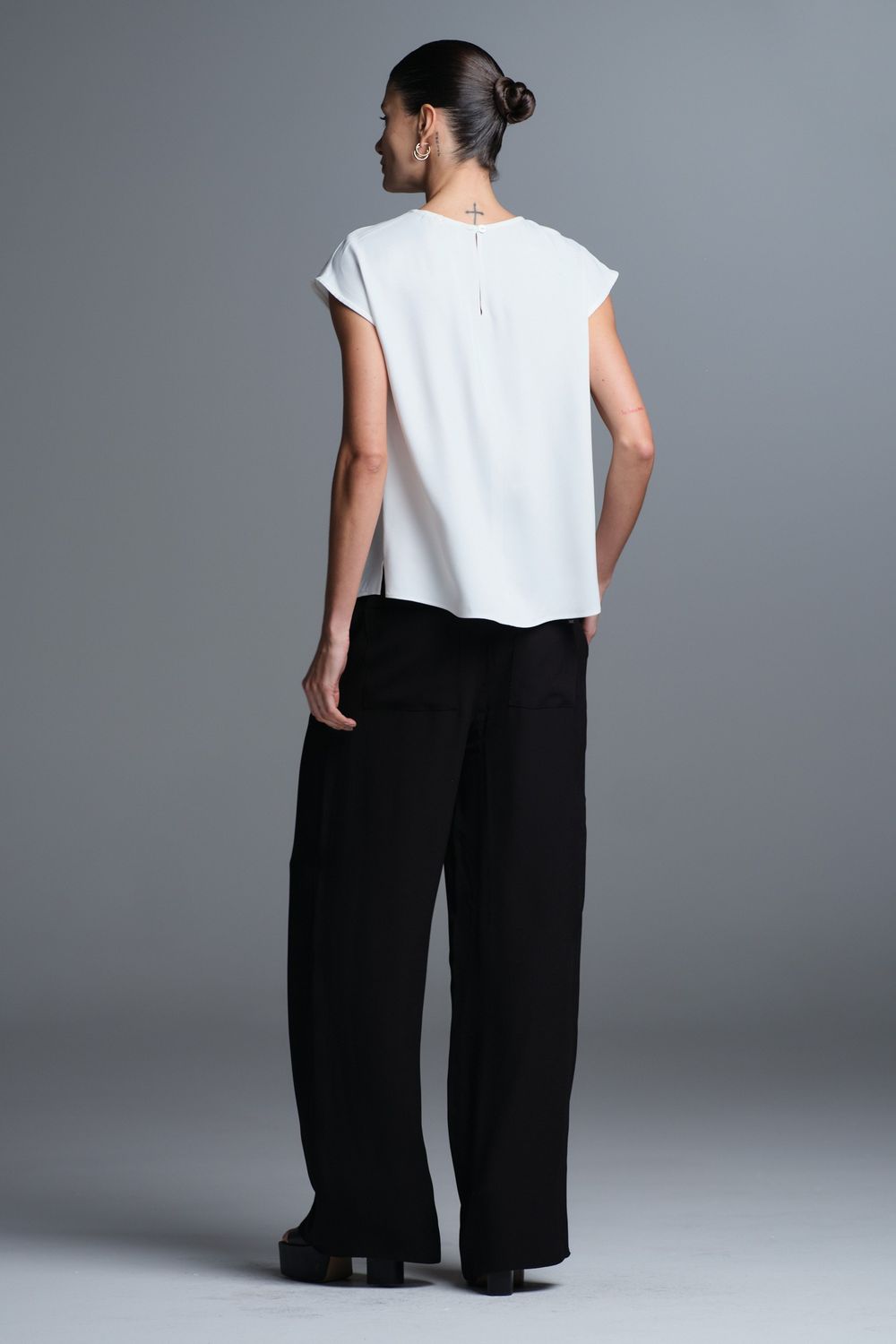 Blusa Crepe Off White Veronica CB