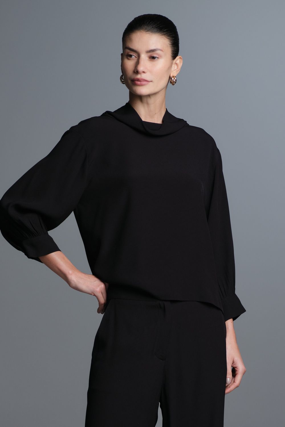 Blusa Gola Ampla Preto Antonella CB