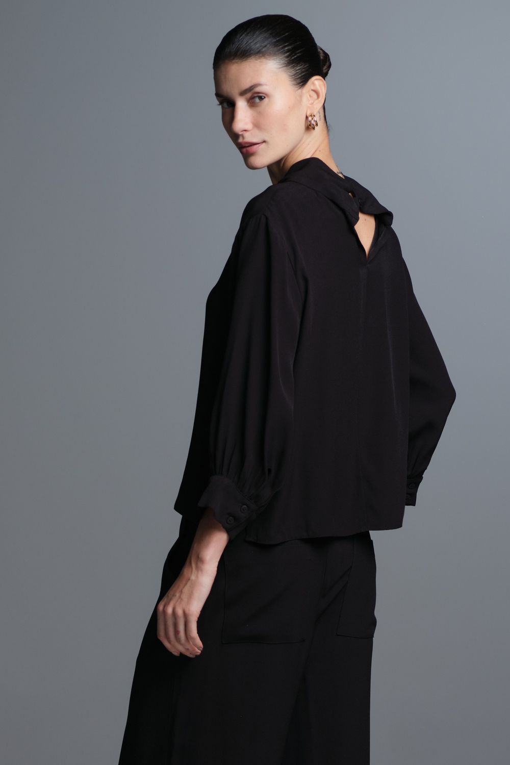 Blusa Gola Ampla Preto Antonella CB