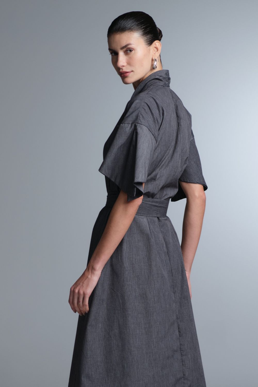 Vestido Alfaiataria Chumbo Fabi