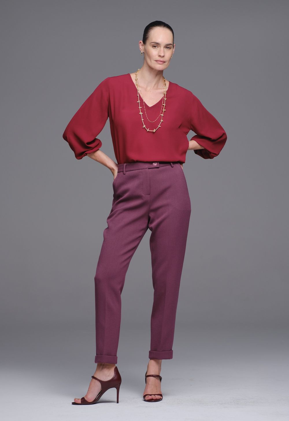 Blusa Crepe Cereja Manuela
