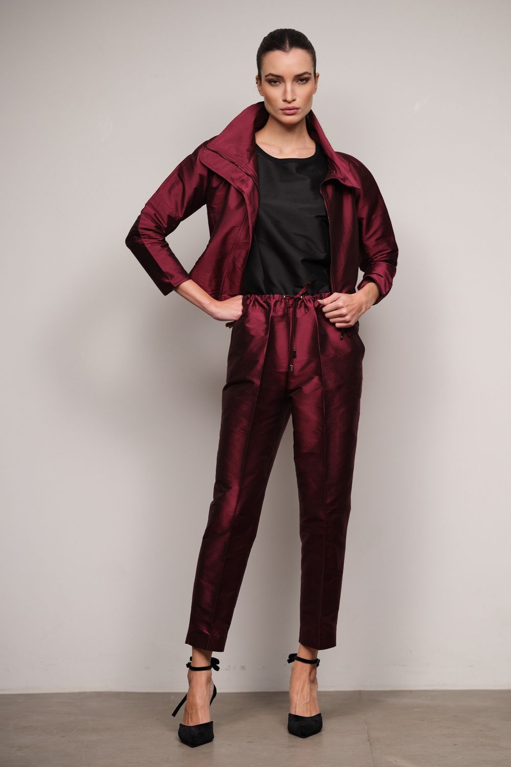 Calça Jogging Tafetá Cereja Daiana