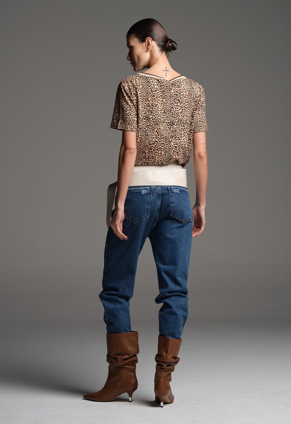 Blusa Malha Decote Redondo Animal Print Angela