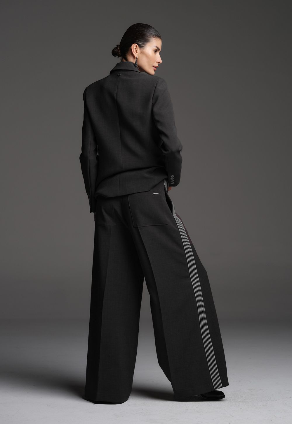 Calça Ampla Chumbo Meghan