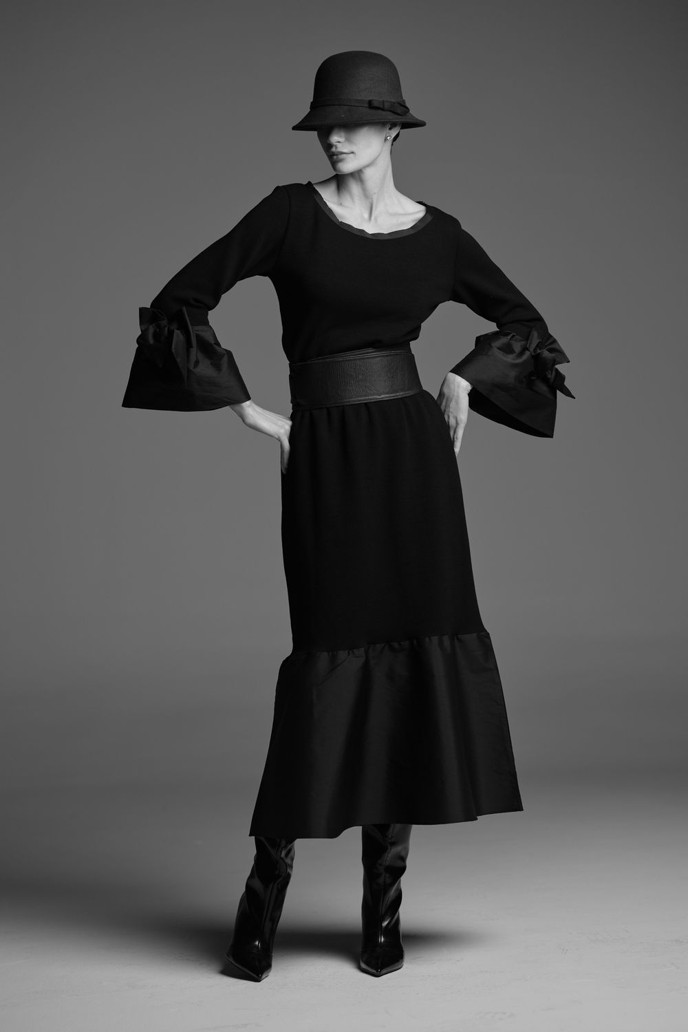 Blusa Malha Boucle com Tafetá Preto Zaya