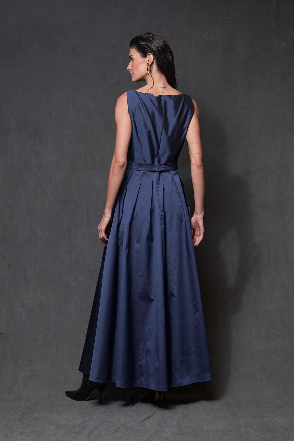 Vestido Longo de Tafetá Marinho Luiza