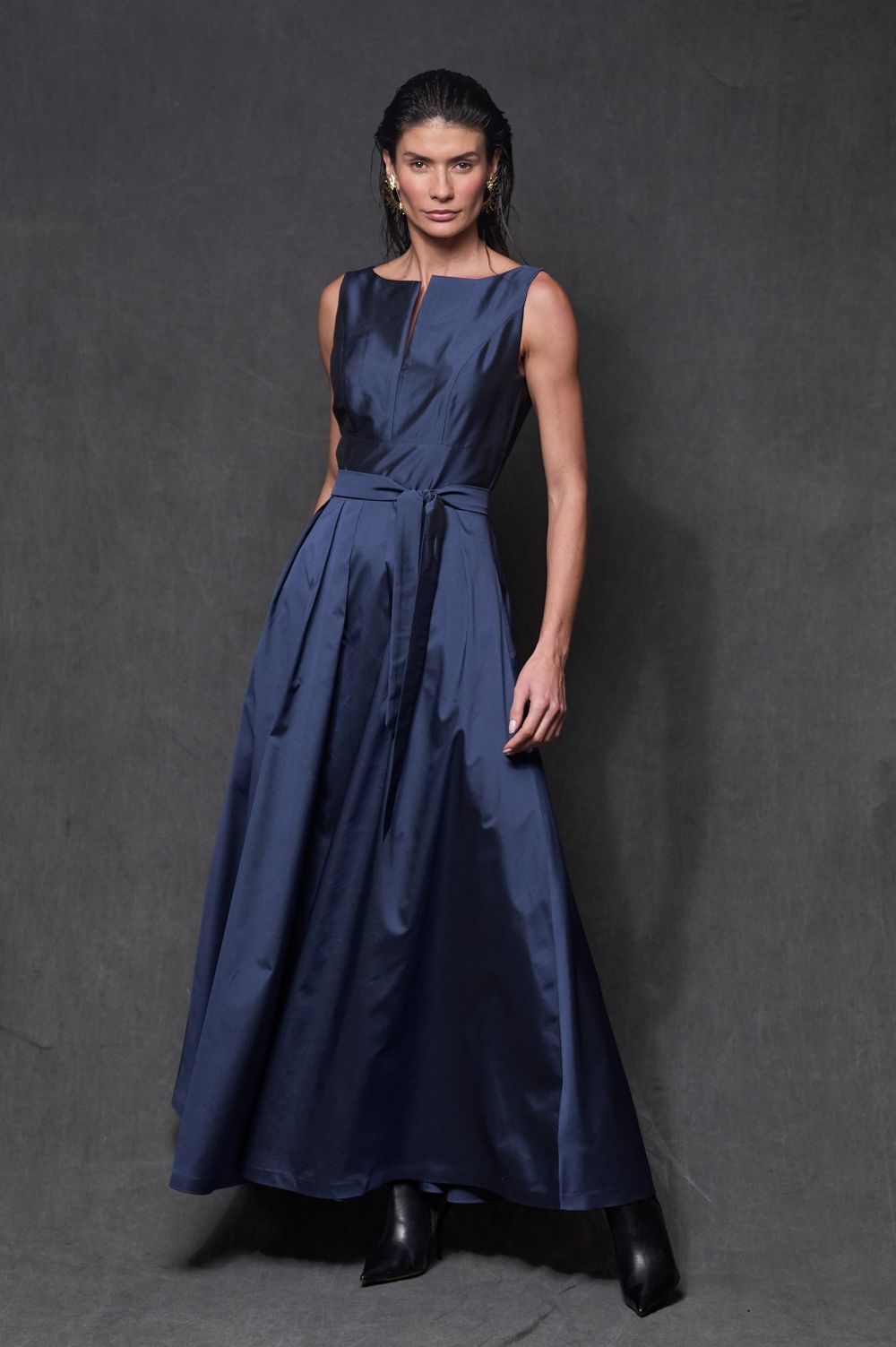 Vestido Longo de Tafetá Marinho Luiza