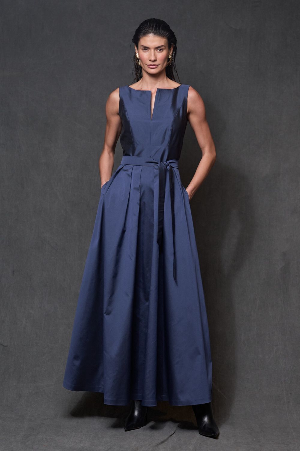 Vestido Longo de Tafetá Marinho Luiza