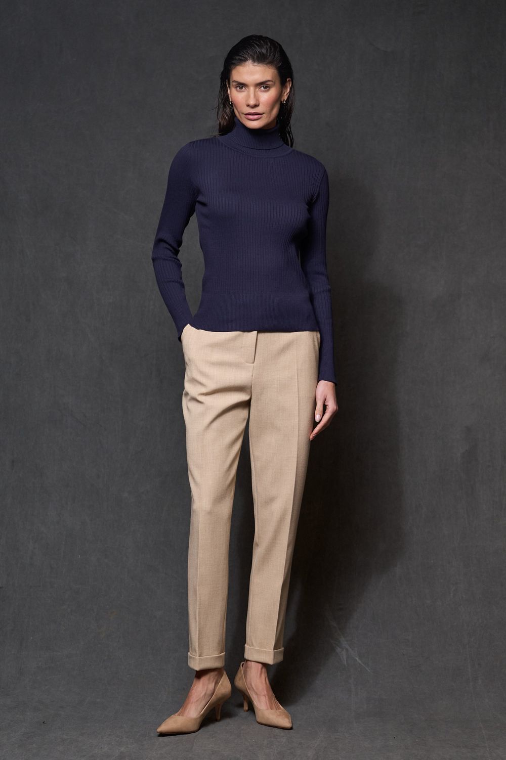 Scarpin Nobu Amendoa Astrid