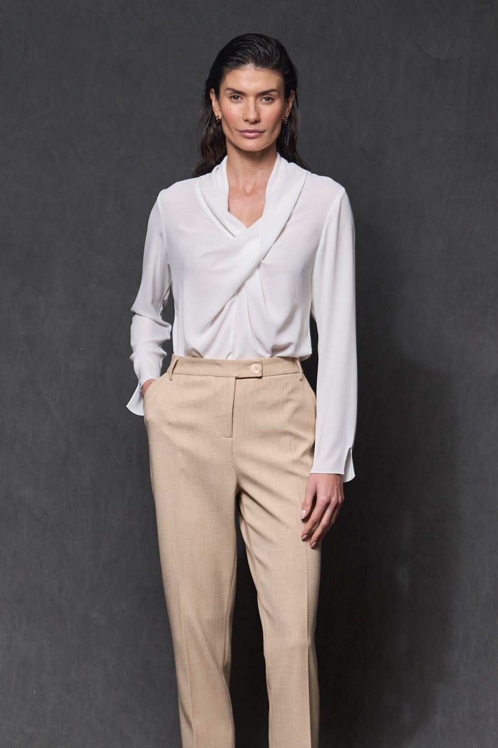 Blusa Crepe Off White Agatha