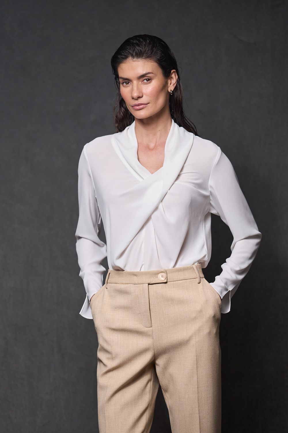 Blusa Crepe Off White Agatha
